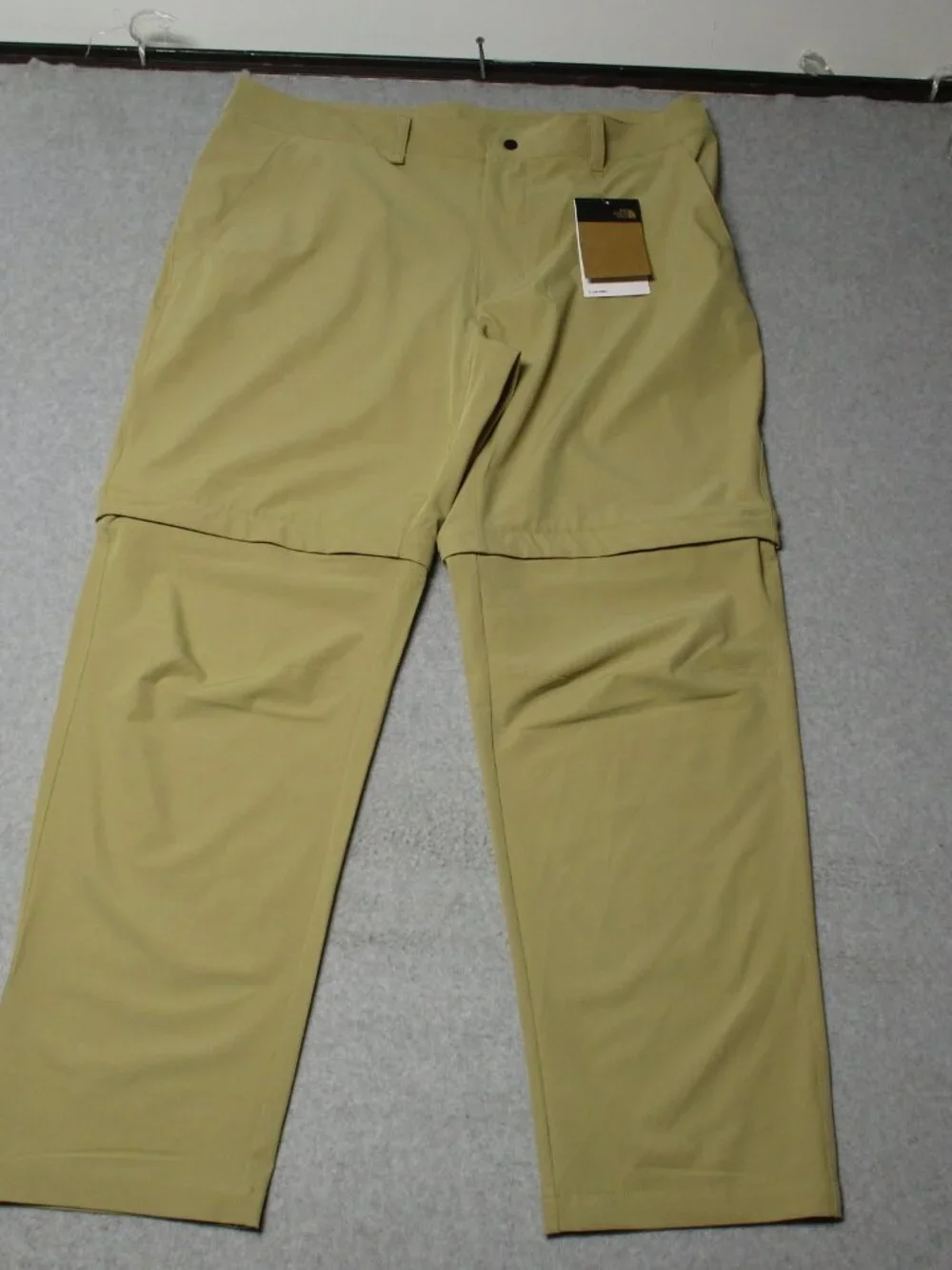 The North Face Pants/Zip Shorts Mens 36 x 32 Beige Khaki Stretch FlashDry